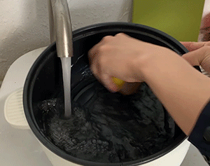 电煮锅可以煮饭吗，宿舍如何用电煮锅煮饭（五款电煮锅实测告诉你“不粘”才是最好用）