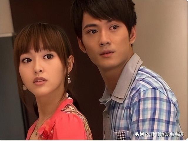 唐嫣和张檬和邱泽主演的这部《夏家三千金,又名《爱情真善美,剧中