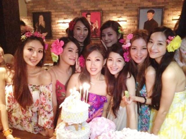 吴亚馨英文名，海派甜心中的莫莉真名叫什么（才明白她只想过童话中芭比娃娃的生活）