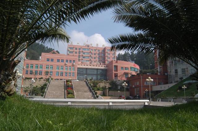 贵州财经大学什么档次，2021贵州财经大学排名（一所省属重点财经大学）