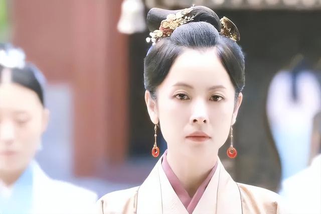 刘涛林心如还在演少女，而42岁的她，已经演了10年妈妈了