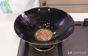 虾酱炒豆腐，虾酱炒豆腐的家常做法（味蕾再一次被激活了）