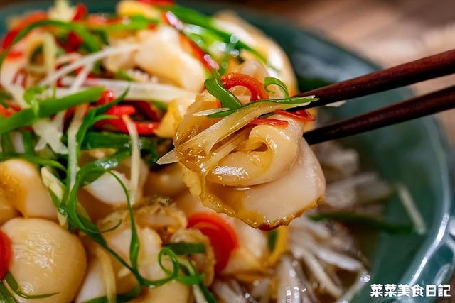 芥末鱿鱼的做法，芥末拌的烤鱿鱼怎么做（烫5秒就上桌，鲜嫩弹牙）