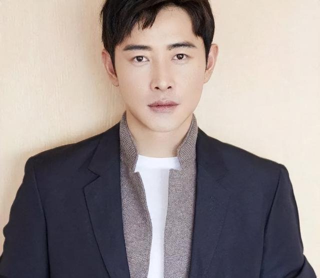 为了你我愿意热爱整个世界演员表，为了你我愿意热爱整个世界演员表全部（与刘亦菲、江一燕、朱亚文为同班同学）