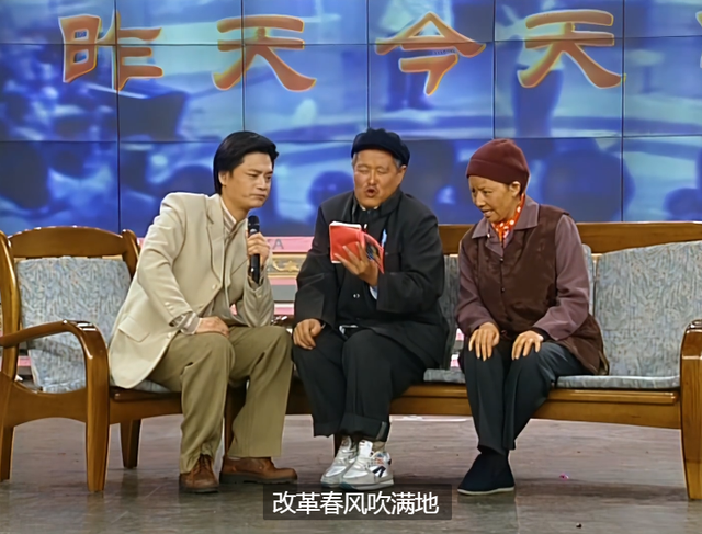 张阳的父亲是谁，上将张阳的父亲简历（他依然是喜剧天花板）