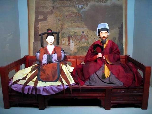 唐高宗灭百济，“反复横跳”的百济国