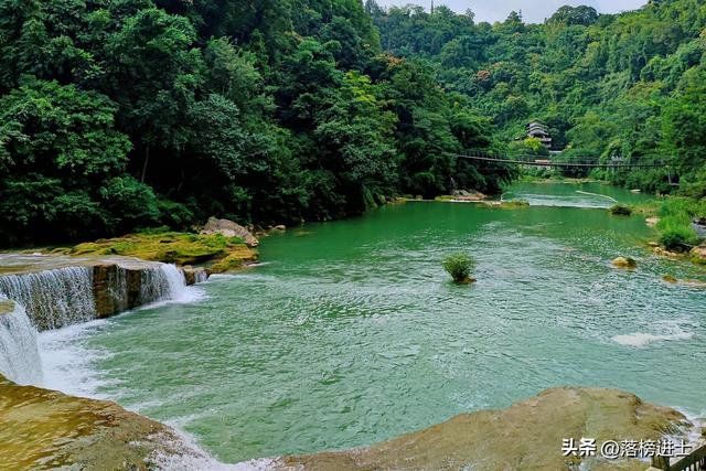 黄果树瀑布在哪里，广东黄果树瀑布在哪里（这处瀑布群被写入教科书）