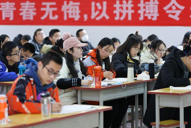 燕山大学就业网，燕山大学和东北大学秦皇岛分校哪个好（冲击双一流的路上燕山大学越来越好）