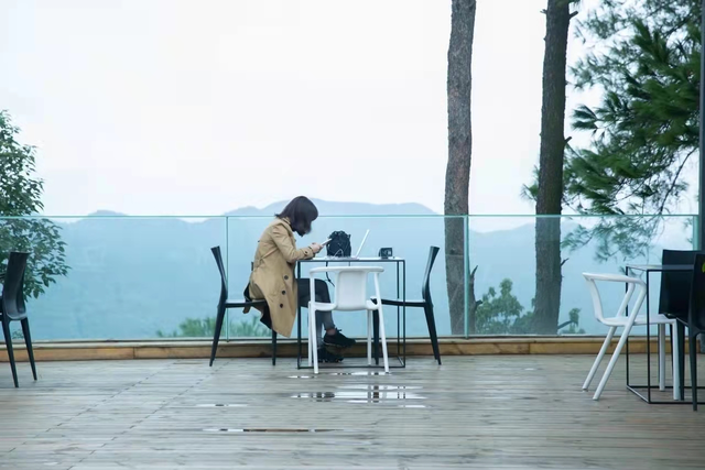 最萌的三个人结拜称号，三人结拜古风唯美的称号有哪些（去重庆山顶开书店）