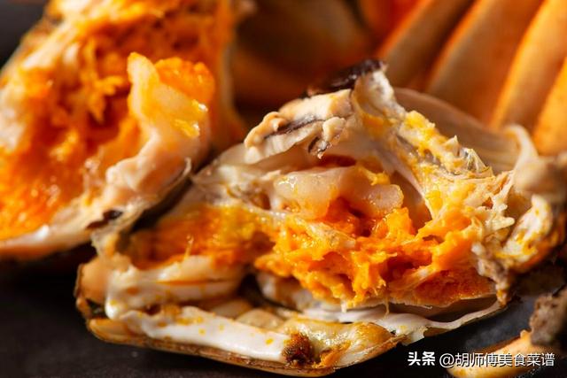 家常蒸螃蟹的做法步骤，家常蒸螃蟹的做法步骤图（蒸螃蟹：有人用冷水）