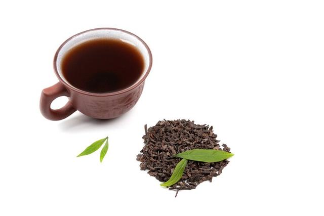 长期喝普洱茶的危害，生普与熟普洱茶的区别（经常喝普洱茶）