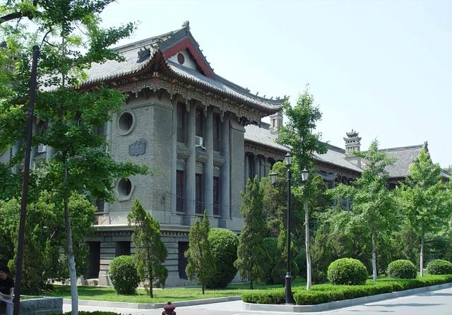 河南农业大学是211还是985，河南农业大学是985还是211（曾被分拆出十几所大学）