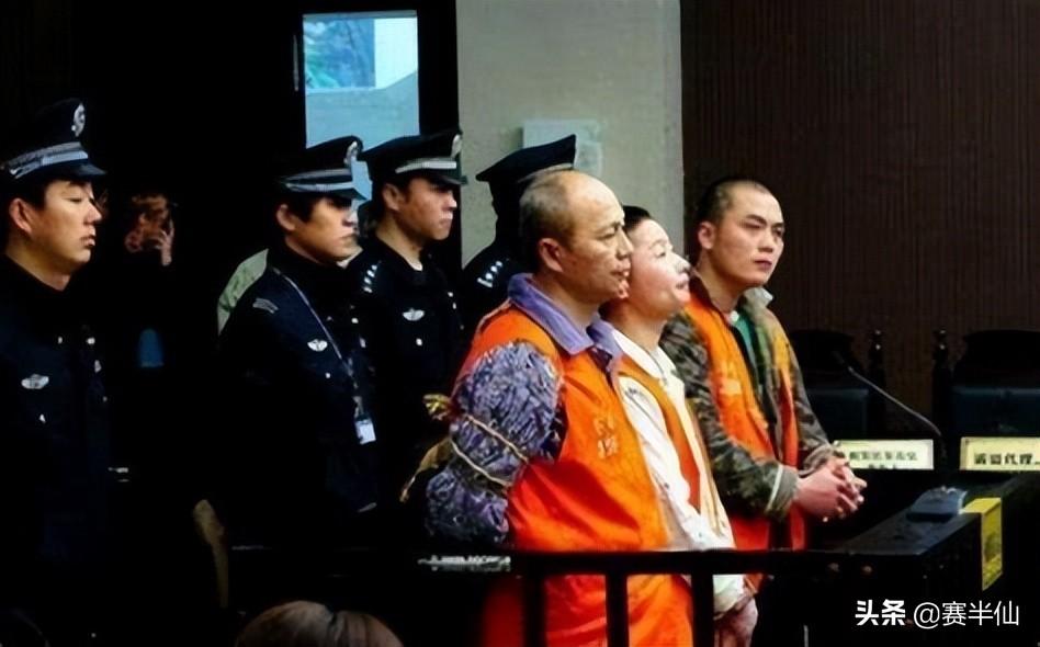 苍南女民警汪茜茜，苍南女警察（女警开新车出门被挟持）