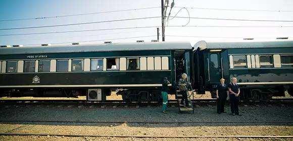 火车硬座座位号分布图,列车座位分布图(没有方向盘还能变轨)