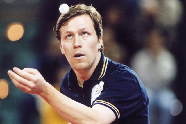 王皓是什么军衔，王皓军衔文职（他21岁才进国家队却逢国乒最低谷）