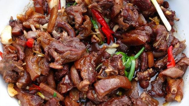 放什么调料(狗肉这三种好吃的做法)