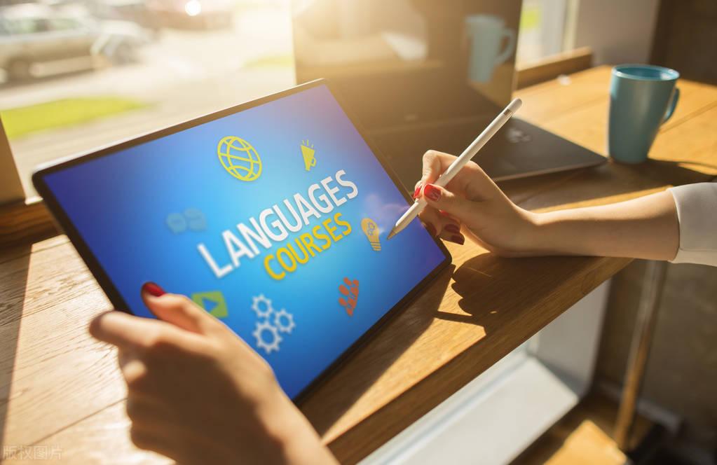 針對這個現象用英語怎么說（針對用英語怎么說）