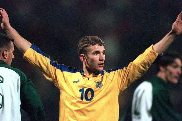 介绍下切尔西历史上著名的球员，切尔西史上最伟大的球员（苏联足球历史最佳阵容）