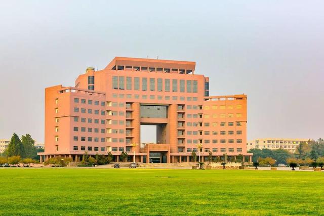 山东理工大学是几本，山东理工大学是几本学校（山东理工大学VS青岛理工大学）