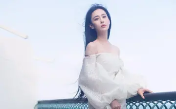 李晨张馨予生活照，张馨予写真 生活照（张馨予：游离吴卓羲和李晨后）