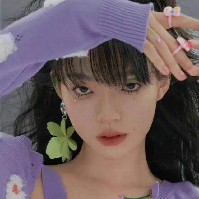 紫色系男生头像微信，紫色系男生头像（今天和喜欢的人见面了吗）