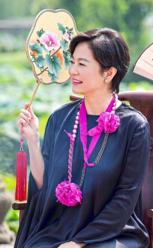 又酷又飒的女明星短发，能驾驭“短发”的女明星