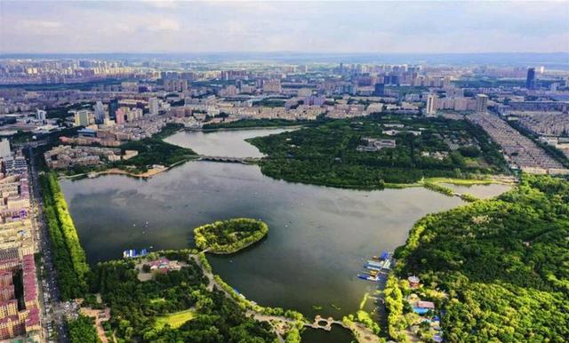 中国的中心城市是哪个城市，中国九大中心城市是哪几个（中国“特大城市”现状）