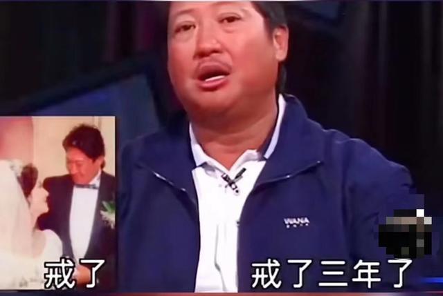 李晨妻子是谁，李晨的老婆叫什么名字（结婚30年无儿无女无怨言）
