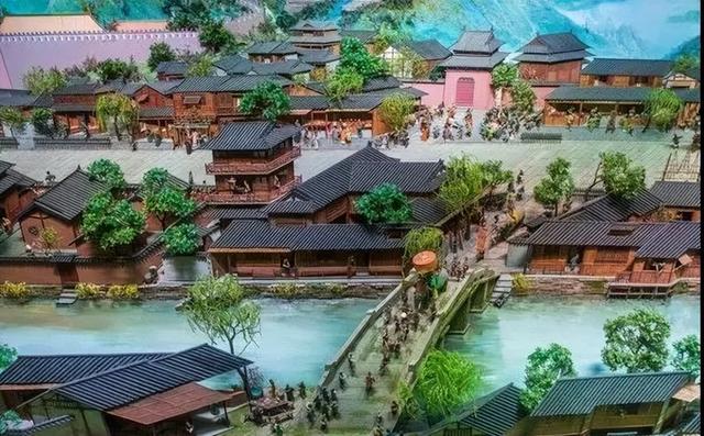 望海潮的钱塘指的是今天的什么地方，钱塘是指今天的什么地方（钱塘是一座城还是一条江）