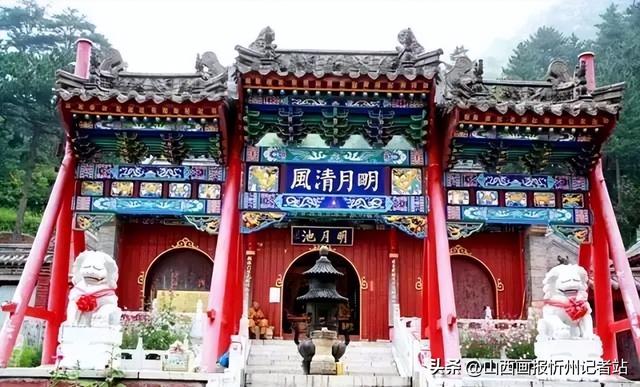 假日游五台山攻略必去景点，五台山的十景八奇