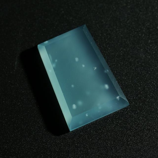 翡翠蓝水是什么意思，天空蓝翡翠成新晋网红