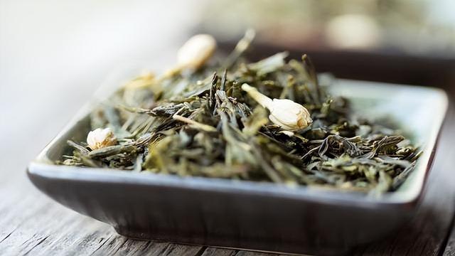 香片属于什么茶，香片是什么（100斤茶配40斤花）