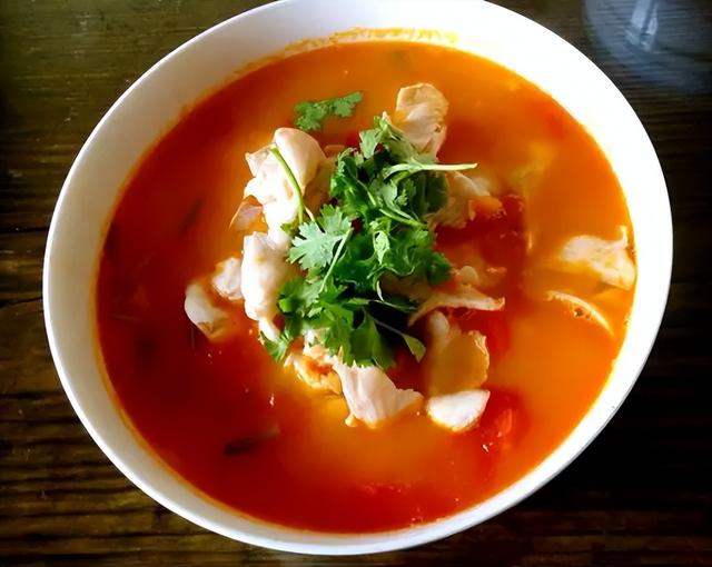 葱油鱼怎么做好吃，葱油鱼怎么做好吃视频（我准会做“一鱼三吃”）