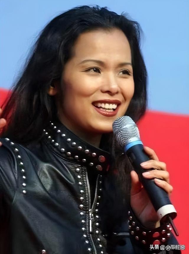 韦唯与她的婚姻，都不要亮出这三张底牌