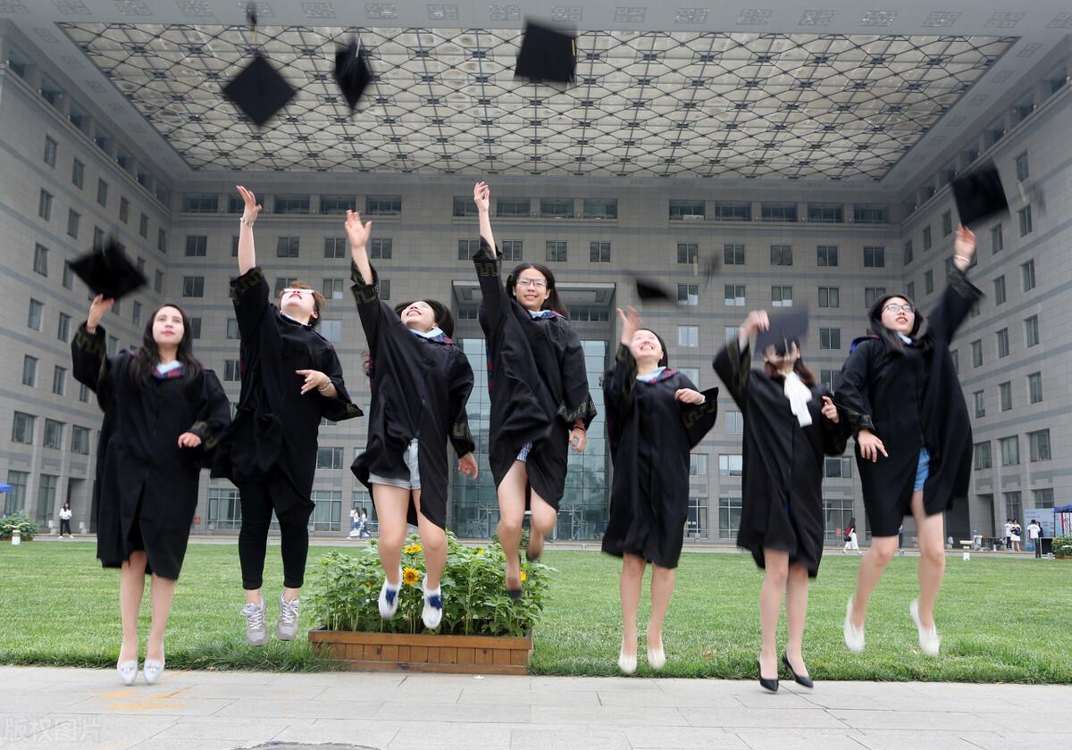 北京演艺学校（北京地区26所综合性大学招生哪些艺术类专业）