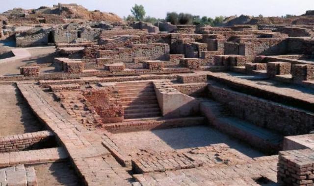 夏朝和古埃及哪个更早，夏朝和古埃及哪个更早一些（只不过在巴基斯坦）