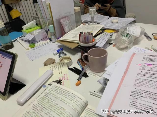 西安科技大学高新学院宿舍，2021级西安科技大学高新学院新生开学时间和入学指南及入学军训考试（学霸宿舍是怎样炼成的）