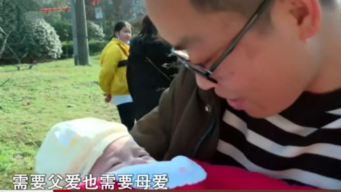 未婚生孩子会有记录吗，未婚生育的孩子户口怎么上（未婚生下孩子才发现男友有过一次婚姻）