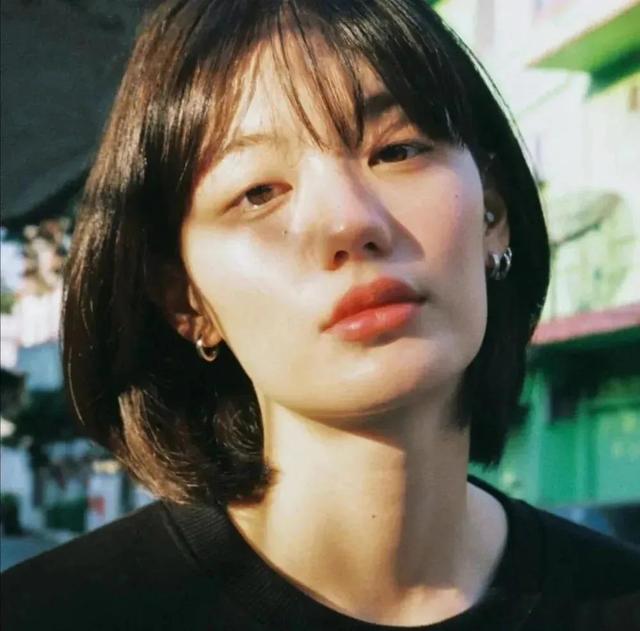 微笑女生头像微信，微笑女生头像（美女微信头像#）