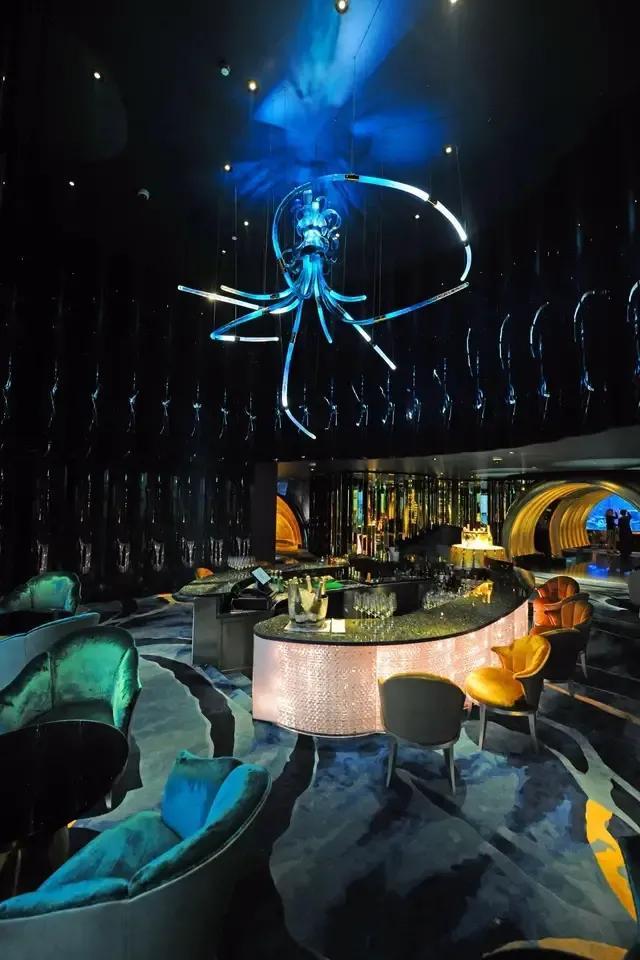 迪拜帆船酒店简介，迪拜帆船酒店介绍（80张高清图带你走进迪拜七星级帆船酒店）