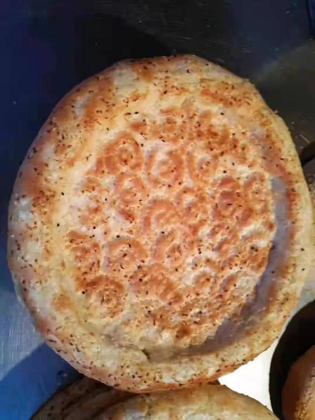 阿凡提的故事：馕是什么东西，阿凡提大巴扎馕（馕，最朴素的美食）