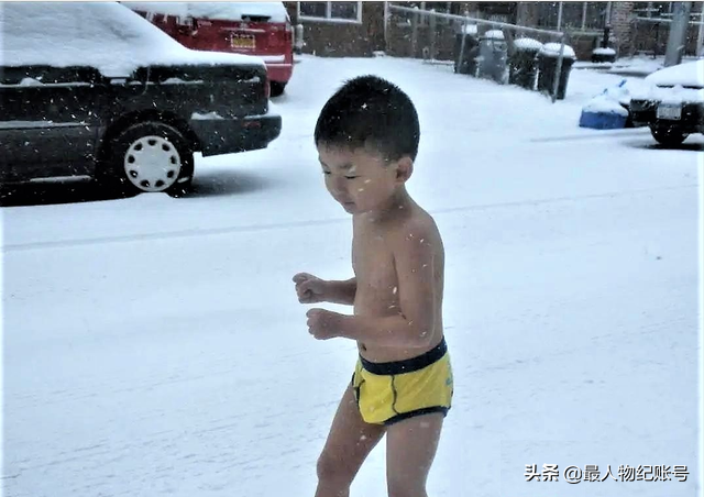 何宜德事件是真实的吗？3岁雪地裸跑5岁开飞机