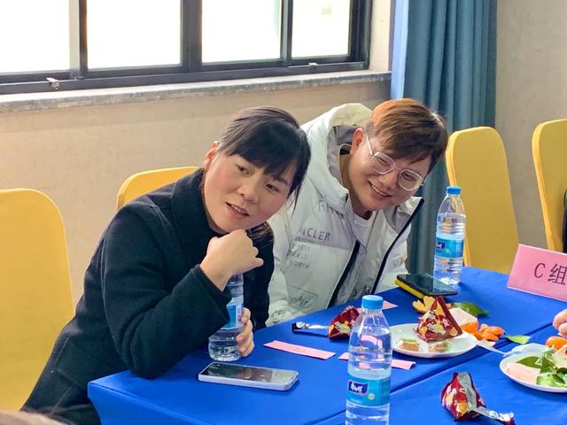 用六组四字成语,用六组四字成语写一句话(“成语接龙”趣味赛走进新吴区阅读联盟点) 用六组四字成语,用六组四字成语写一句话(“成语接龙”趣味赛走进新吴区阅读联盟点)