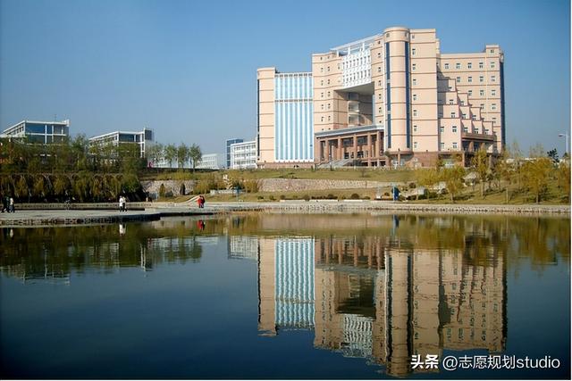 文化服装学院是专门学校吗，文化服装学院是大学吗（河南工程学院新增2个国家级一流本科专业建设点）