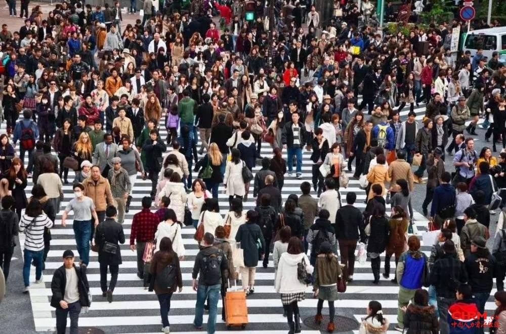 中国人口多少亿人2022？人口退居世界第二？