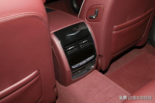 2022年新款凯迪拉克ct6，降价2万元/取消后轮转向