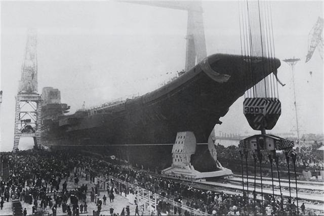 辽宁号是从哪个国家买来的，辽宁号航空母舰（辽宁号航空母舰排水量）