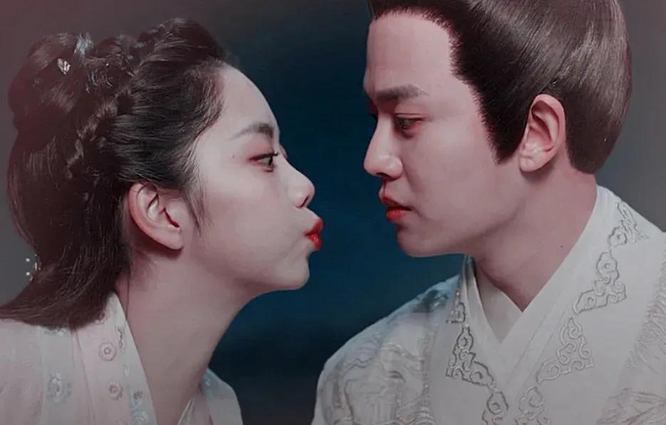 二,任嘉伦谭松韵《锦衣之下》