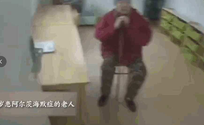 曾经在我眼前却又消失不见，曾经在我眼前却又消失不见歌词（“我会反复爱上你）