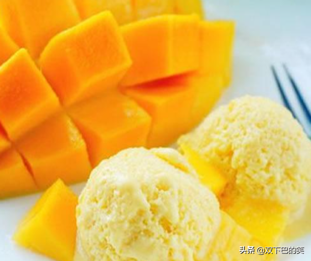 芒果汁弄衣服上怎么洗，芒果汁弄衣服上如何清洗（方式不对等于白费，芒果怎么吃）